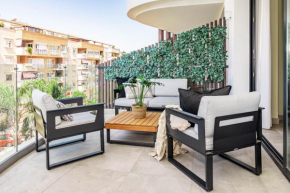 INF33K- Stunning city apartment close to beaches